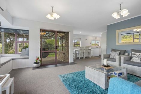 Photo of property in 106 Whitby Place, Whangamata, 3620