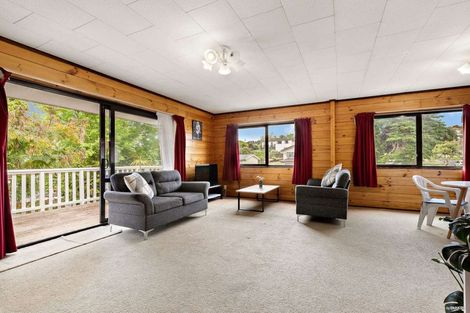 Photo of property in 5 Melia Grove, Goodwood Heights, Auckland, 2105