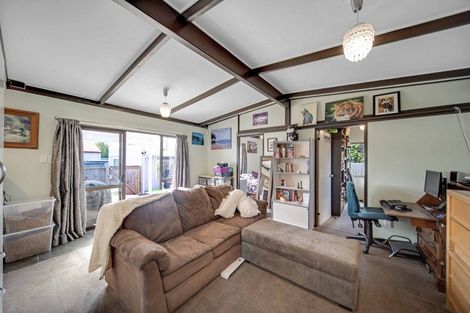 Photo of property in 51 Cargill Street, Papakura, 2110