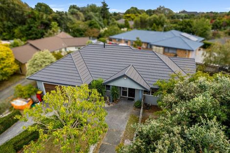 Photo of property in 36 Guildford Drive, Paraparaumu, 5032