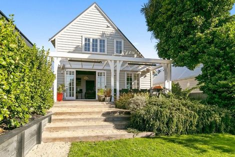 Photo of property in 43 Pirie Street, Mount Victoria, Wellington, 6011