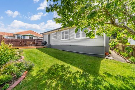 Photo of property in 342 Main Road, Tawa, Wellington, 5028