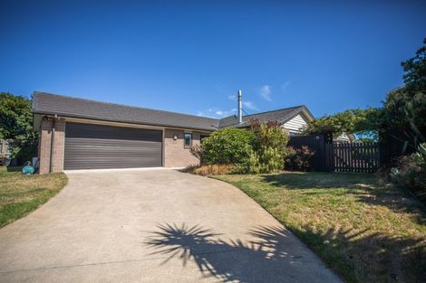 Photo of property in 73 Kotuku Drive, Paraparaumu Beach, Paraparaumu, 5032