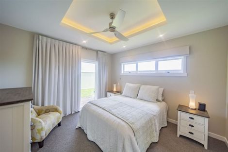 Photo of property in 18 Hurunui Drive, Te Awa, Napier, 4110