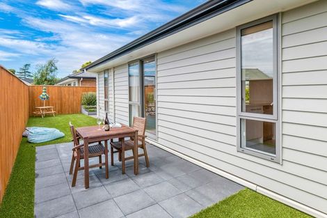 Photo of property in 6 Saint Vincent Way, Waikanae, 5036