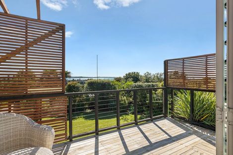 Photo of property in 93 Wade River Road, Stanmore Bay, Whangaparaoa, 0932