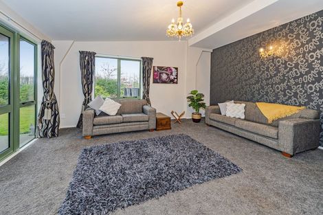 Photo of property in 13 Bridge Street, Southbridge, 7602