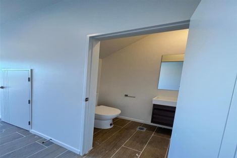 Photo of property in 27 Aramata Road, Papakura, 2110