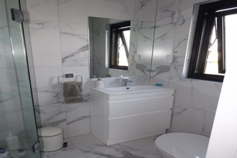 Photo of property in 148a Hutchinsons Road, Bucklands Beach, Auckland, 2014