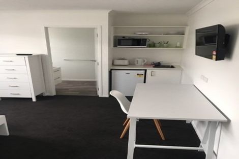 Photo of property in 2/16 Hogan Street, Hamilton East, Hamilton, 3216