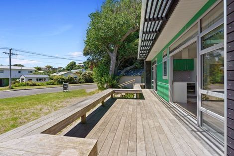Photo of property in 23a Toi Street, Otaki Beach, Otaki, 5512