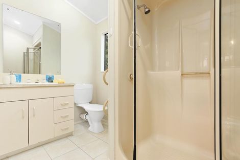 Photo of property in 174 Shaw Road, Oratia, Auckland, 0604