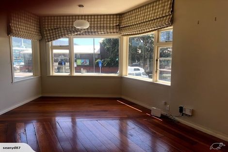 Photo of property in 108 Oriental Parade, Oriental Bay, Wellington, 6011