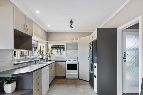 Photo of property in 16 Red Hill Road, Red Hill, Papakura, 2110