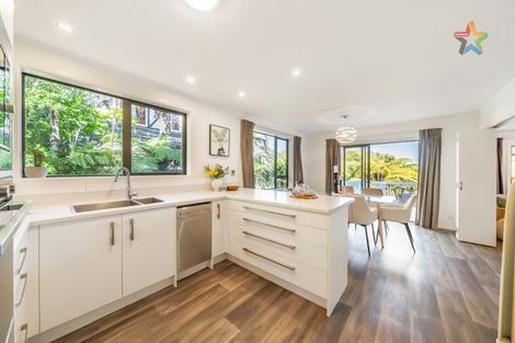 Photo of property in 30 Stanhope Grove, Korokoro, Lower Hutt, 5012