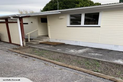 Photo of property in 92 Te Atatu Road, Te Atatu South, Auckland, 0610