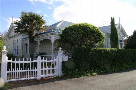 Photo of property in 6 Clarence Road, Northcote Point, Auckland, 0627