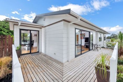 Photo of property in 50 Rhinevale Close, Henderson, Auckland, 0612