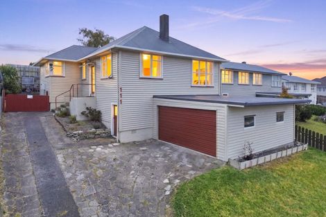 Photo of property in 111 Carlton Avenue, Tawhero, Whanganui, 4501