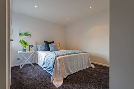 Photo of property in 4 D'urville Place, Kelvin Grove, Palmerston North, 4414