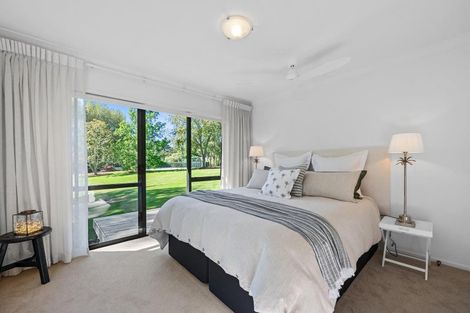 Photo of property in 44 Hardens Lane, Paremoremo, Auckland, 0632