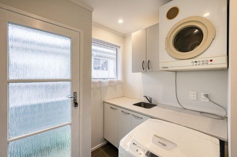 Photo of property in 112 Colwill Road, Massey, Auckland, 0614