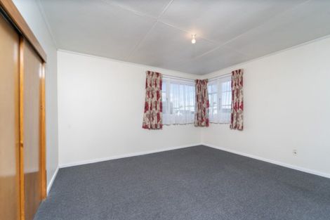 Photo of property in 90 Cameron Crescent, Masterton, 5810