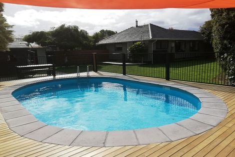 Photo of property in 15 Elwyn Place, Avonhead, Christchurch, 8042