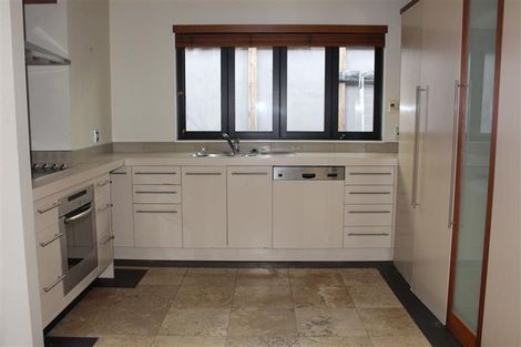 Photo of property in 160 Charles Prevost Drive, The Gardens, Auckland, 2105