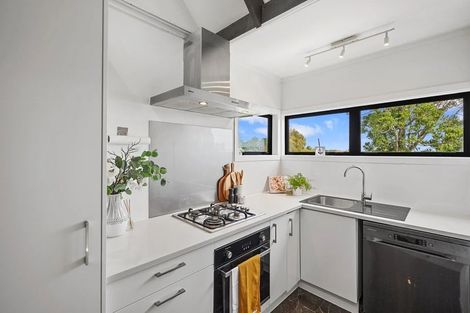 Photo of property in 35 Pluto Place, Beach Haven, Auckland, 0626