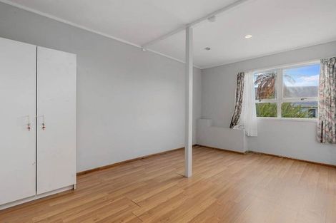 Photo of property in 100 John Downs Drive, Browns Bay, Auckland, 0630
