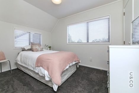 Photo of property in 6 Trigg Road, Huapai, Kumeu, 0810