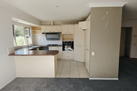 Photo of property in 14 Checkerberry Court, Henderson, Auckland, 0612