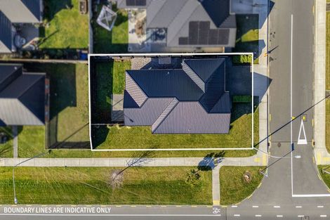 Photo of property in 1 Woodford Avenue, Woodend, 7610