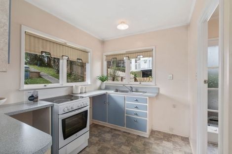 Photo of property in 1/10 Ellice Road, Totara Vale, Auckland, 0629