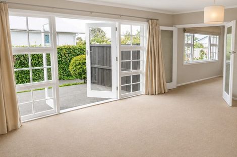 Photo of property in 39 Carruthers Street, Ilam, Christchurch, 8041