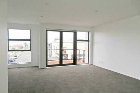 Photo of property in The Firemans Apartments, 215/321 Jackson Street, Petone, Lower Hutt, 5012