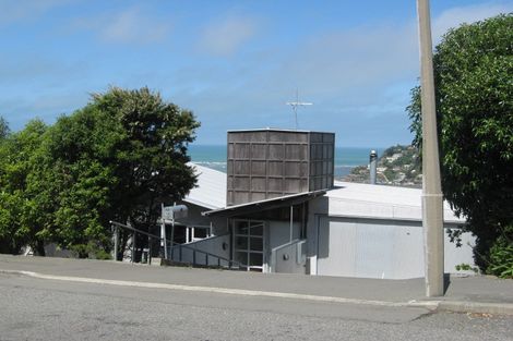 Photo of property in 16 Glendevere Terrace, Redcliffs, Christchurch, 8081