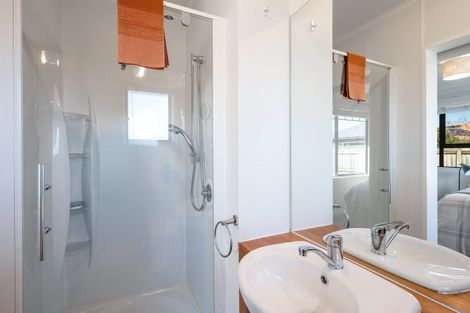 Photo of property in 15 Stagg Place, Brightwater, 7022