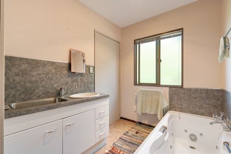 Photo of property in 4 Cannell Farm Drive, Te Puke, 3119