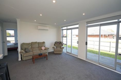 Photo of property in 992a Tremaine Avenue, Roslyn, Palmerston North, 4414