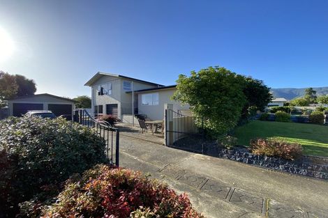 Photo of property in 2 Rutland Street, Stoke, Nelson, 7011