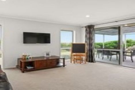 Photo of property in 1 Elena Place, Welcome Bay, Tauranga, 3112