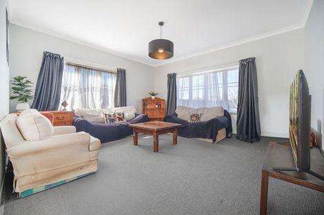 Photo of property in 1 Kingswood Road, Papatoetoe, Auckland, 2025