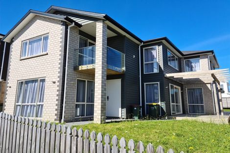 Photo of property in 8 Pennant Street, Long Bay, Auckland, 0630