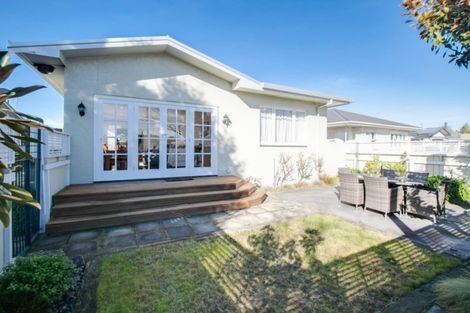 Photo of property in 215 Park Road North, Parkvale, Hastings, 4122