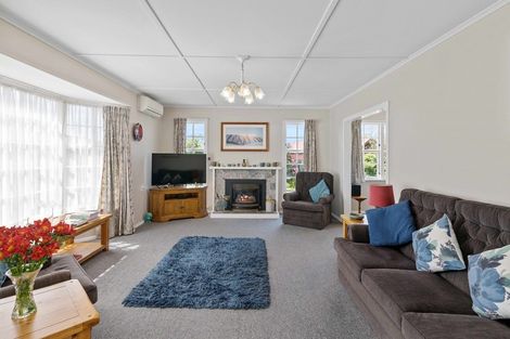 Photo of property in 18 Kirk Street, Otaki, 5512