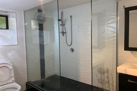 Photo of property in 11 Gladys Avenue, Glenfield, Auckland, 0629