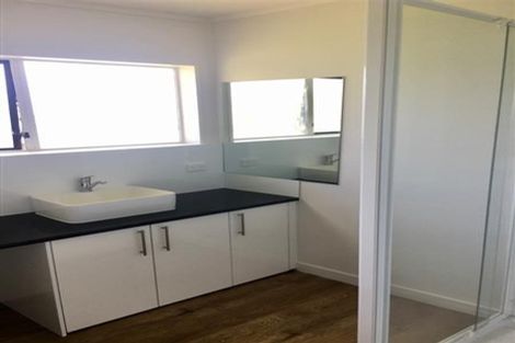 Photo of property in 1/355 Roscommon Road, Clendon Park, Auckland, 2103