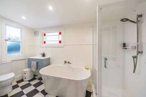 Photo of property in 9 Maida Vale Road, Roseneath, Wellington, 6011